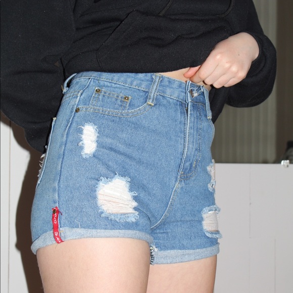 Short - Picture 2 of 3